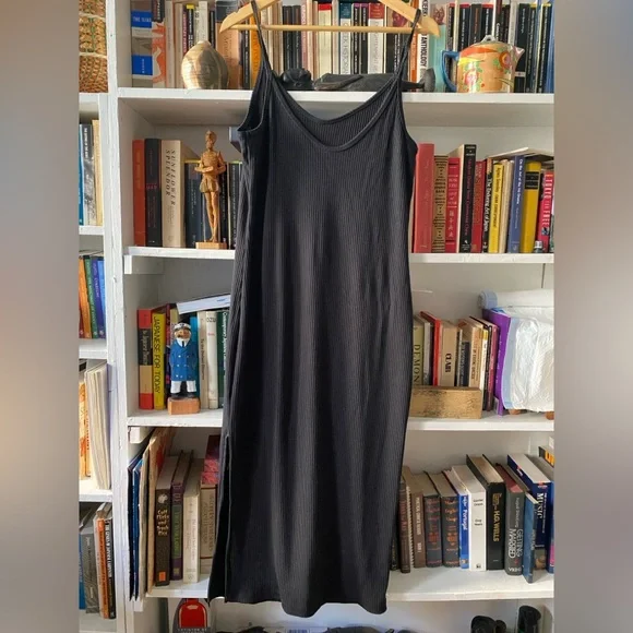 Fabletics seamless, body con ribbed midi dress - Picture 2 of 9